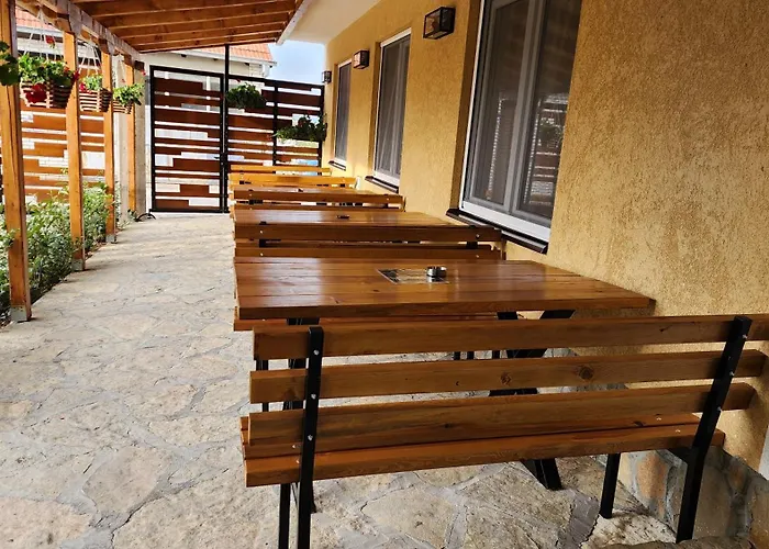 Hotel Gore Dole Donji Matejevac